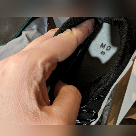 Authentic Balenciaga runners, excellent condition, box, dustbag etc - Picture 5 of 11